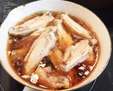 ☆簡単!手羽中と大根の煮物☆作り方3写真