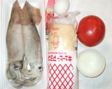 イカ・トマトのニンニク・マヨネーズ炒め作り方1写真