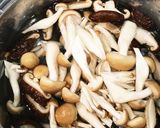 きのことレタスのスープ作り方1写真