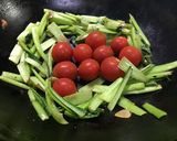 小松菜とミニトマトの塩炒め作り方4写真