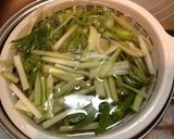 誰でもできる！ウドと鳥ひき肉のきんぴら♪作り方1写真