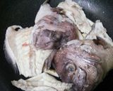 フライパンでじっくり煮込む鯛のあら炊き♡作り方3写真