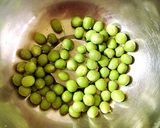 グリーンピース入り椎茸の肉詰め作り方1写真