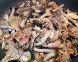 豚肉とキノコのガリバタ焦がし醤油パスタ作り方6写真