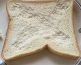 朝簡単な 目玉トースト作り方1写真