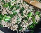 簡単!ニラ・もやし・豚挽き肉の春巻作り方3写真