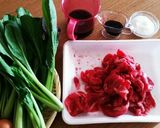 牛肉と青菜のオイスター炒め作り方1写真