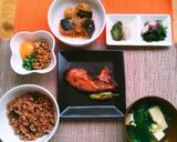 ☆簡単☆栄養満点☆高野豆腐と青菜の味噌汁作り方3写真