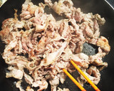 簡単！豚肉の塩胡椒焼き韓国のり巻き作り方2写真