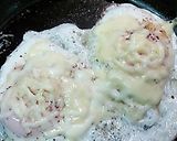 とろけるチーズの目玉焼き作り方3写真