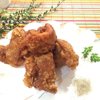 から揚げ Conquer the giant fried chicken at 