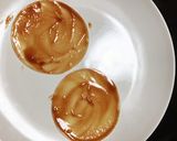 カリッと餃子の皮でピザ♡作り方1写真