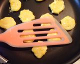 ☆離乳食中期☆コーンのもっちもちおやき作り方4写真