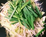 辛味と酸味が効いた☆餃子風炒め☆作り方4写真