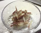 みょうがの麺つゆ和え作り方1写真