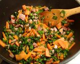 伸びウド、人参などの油炒めゴマ味噌煮作り方4写真