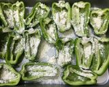 簡単♡肉汁溢れるピーマンの肉詰め醤油マヨ作り方3写真
