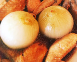 新たまねぎと手羽先のめんつゆ煮込み作り方5写真