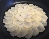 簡単！ジャガイモ生地の明太子ピザ♪作り方2写真
