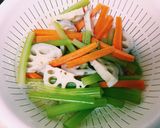 鶏ももと野菜の辛炒め（鶏肉干鍋）作り方1写真