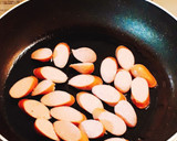 副菜に♡簡単！豆苗とウィンナーの炒め物♡作り方2写真