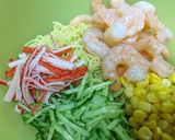 簡単★【ごろごろエビのラーメンサラダ】♪作り方1写真