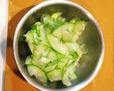 食感が美味！子メロンとかにかまの酢の物作り方3写真