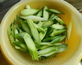 うどのきんぴら作り方1写真