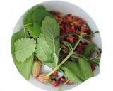 薔薇とレモンバームとローズマリーのお茶作り方2写真