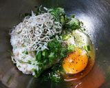混ぜて焼くだけ！じゃこ&ネギのご飯ピザ作り方1写真