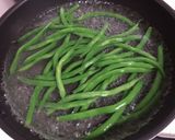 簡単！インゲン豆のたらこマヨ炒め作り方1写真