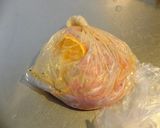 簡単美味♡豚肉のオレンジ×西京味噌焼き!作り方2写真