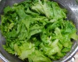 鶏むね肉とレタス トマトの味噌中華スープ作り方2写真