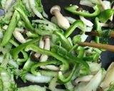 熱々ごま油で完成！ピリ辛白菜炒め作り方3写真