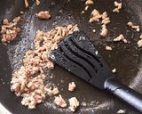 スナップエンドウと挽肉のオイスター炒め作り方5写真