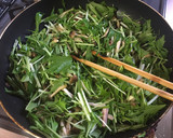 冷凍もOK！ハムと水菜のエスニック風炒め作り方2写真