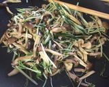 冷凍もOK！ハムと水菜のエスニック風炒め作り方3写真