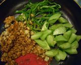 鶏そぼろと夏野菜どんだけ～っ丼♪作り方4写真