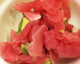 手抜き豪華！マグロとアボカドのわさびマヨ作り方2写真