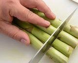 ２色のアスパラと鶏のマスタードスープ作り方2写真
