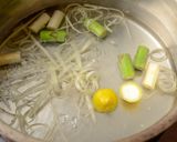 ２色のアスパラと鶏のマスタードスープ作り方6写真