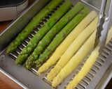 ２色のアスパラと鶏のマスタードスープ作り方9写真