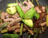 簡単☆牛肉とアボカド炒め作り方5写真