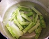 ブロッコリーの茎の肉巻き作り方2写真