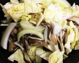 簡単 ハーブとバター香る野菜炒め作り方11写真