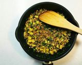 ニラとじゃがいもの肉味噌作り方3写真