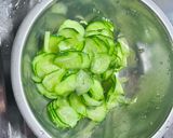 簡単副菜浅漬けの素で簡単わかめときゅうりの酢の物作り方1写真