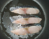 魚・さわらの簡単な甘辛煮♪豆板醤の煮魚作り方3写真
