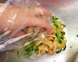 余った味付けいなりで！豆苗和え作り方3写真