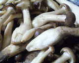 シメジのクリームチーズ炒め（栄養強化型）作り方4写真